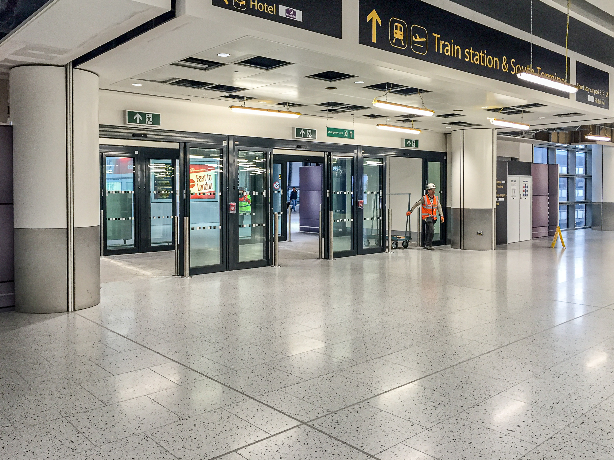 YDSTONE Cement Multi Colour Flooring Classic Terrazzo Tiles Big Aggregates for Stylish Interior Decor Wall Flooring factory